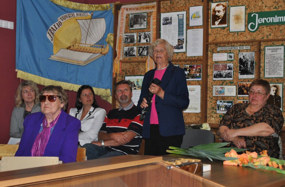 Tautodailininkui, pedagogui, mokyklos vadovui Ipolitui Valeravičiui – 90