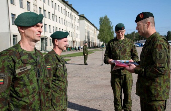 Didžiojo Lietuvos etmono Jonušo Radvilos mokomajam pulkui – 18 metų