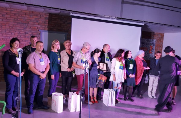 Jonavos mėgėjų teatras Ukrainoje pripažintas profesionaliu