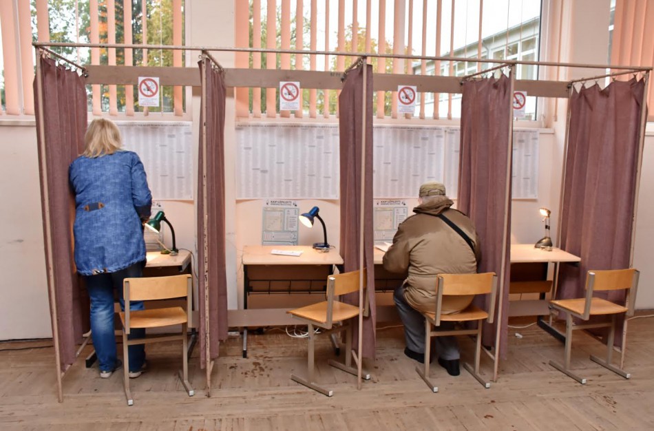 Neoficialūs duomenys: jonaviečiai daugiausiai balsų atidavė R.Sinkevičiui 