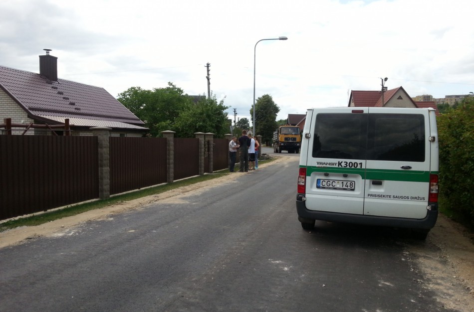 Įsimylėjusį darbininką teko raminti ir policijos pareigūnams