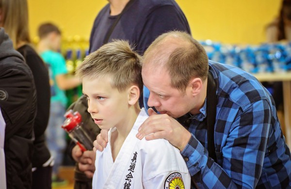 Vaikai varžėsi karate turnyre