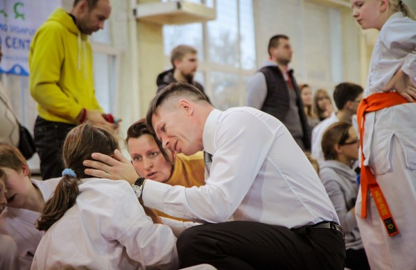 Vaikai varžėsi karate turnyre