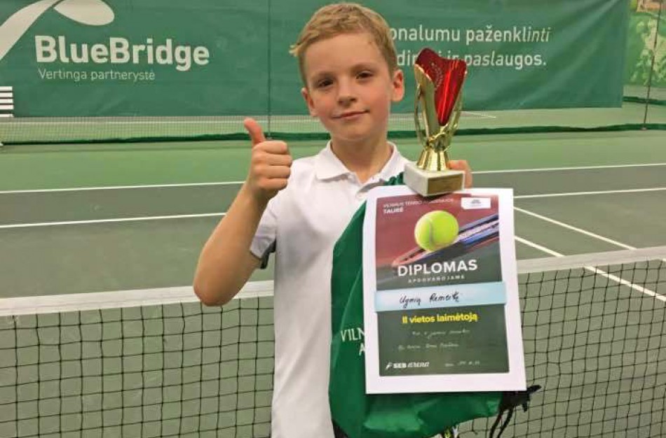 Septynmečio tenisininko sėkmingas žaidimas sostinėje