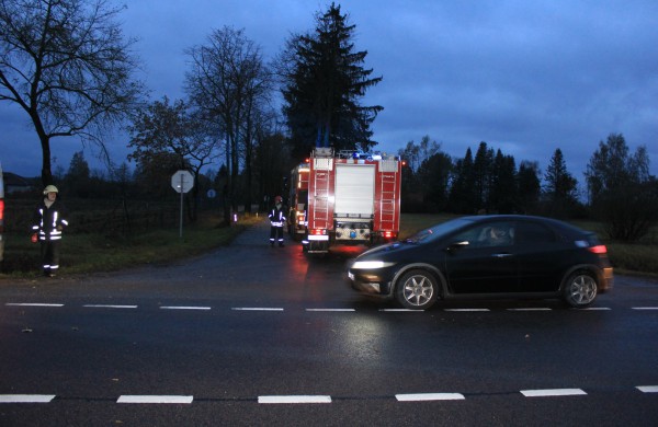 Netoli Jonavos – didelė avarija, susidūrė penki automobiliai, yra sužeistų žmonių