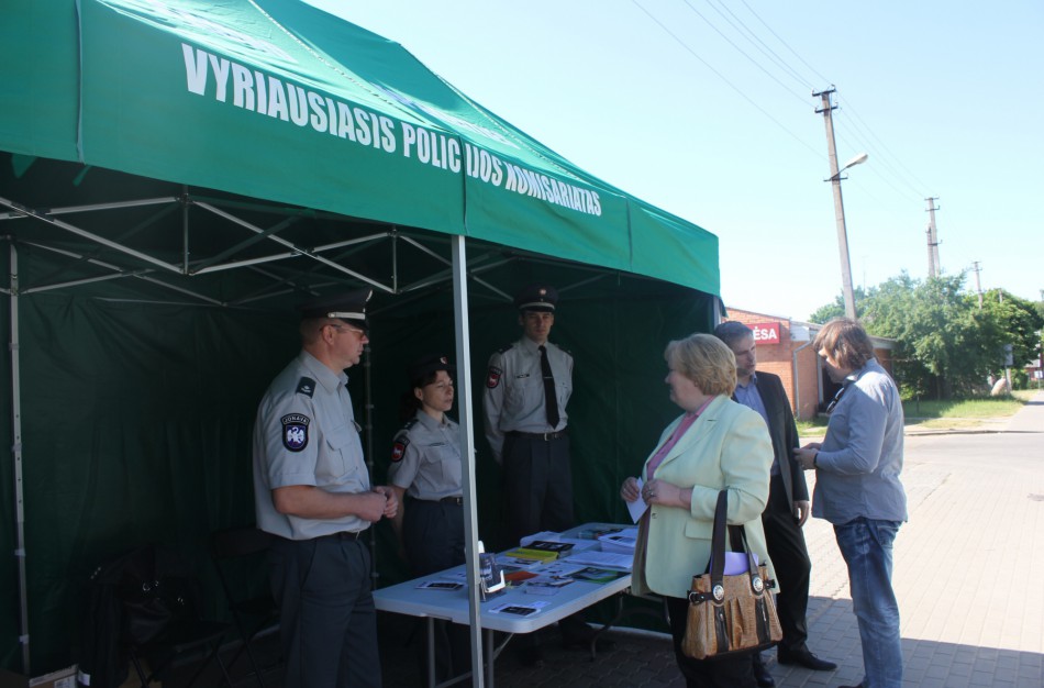 Prie turgaus – policijos palapinė