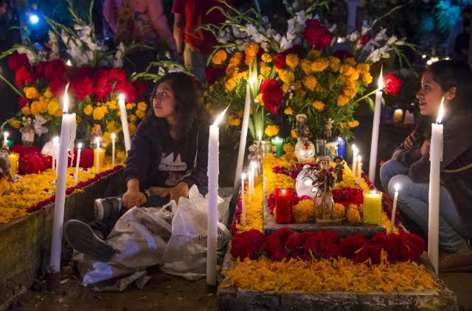 Keisčiausios mirusiųjų dienos tradicijos pasaulyje