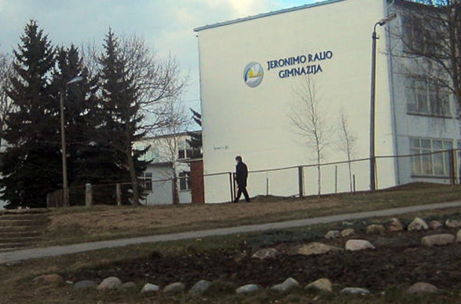 Iš darbo išeina mokytoja G.Dabušienė