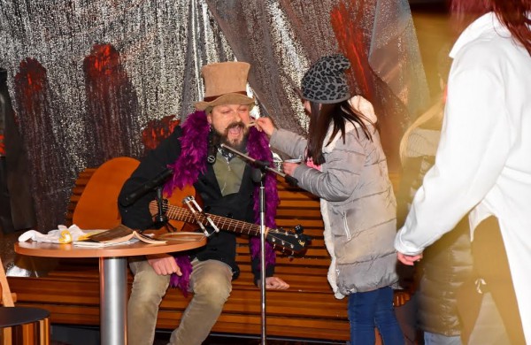 Jonavos viešoji biblioteka pirmą kartą jonaviečius pakvietė į Helovino vakarą