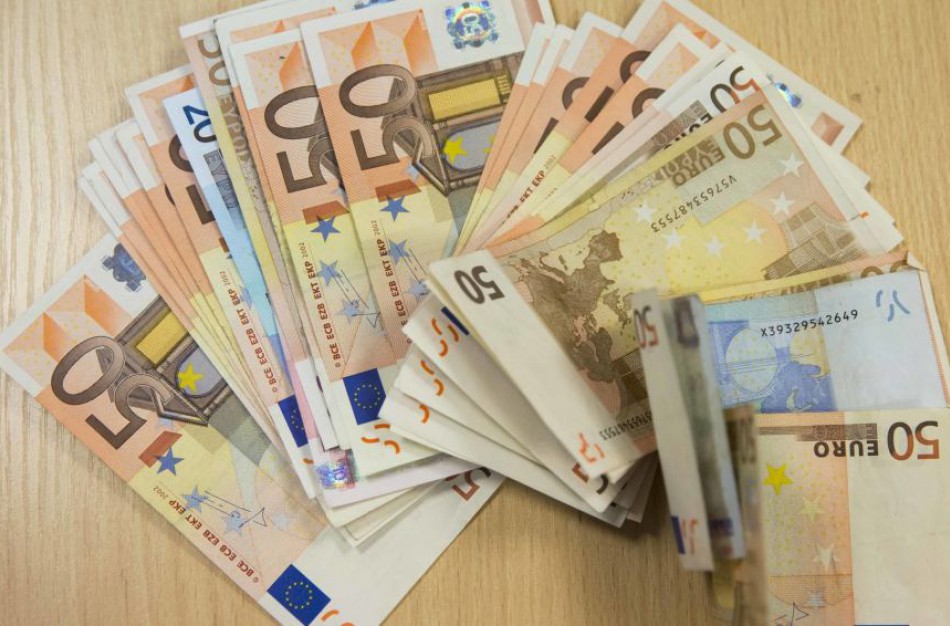 Darbdaviams – finansinės paskatos įdarbinti jaunimą ir vyresnio amžiaus žmones