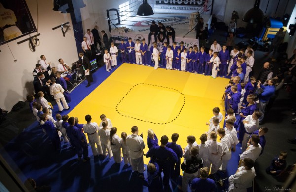 Atkaklios kovos Jonavos sportininkams padovanojo medalių gausą 