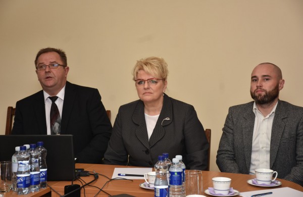 Rukloje aptartos pabėgėlių problemos, sutarta stiprinti Ruklos gyventojų švietimą