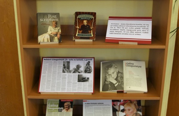 Jonavos viešojoje bibliotekoje pristatyta knyga apie Galiną Dauguvietytę