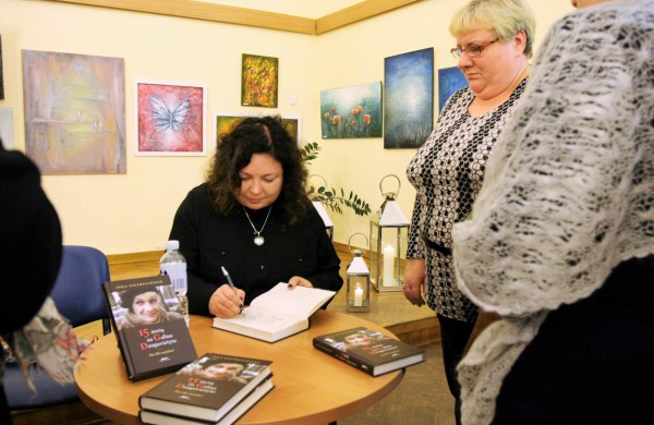 Jonavos viešojoje bibliotekoje pristatyta knyga apie Galiną Dauguvietytę