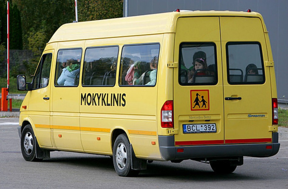 Jonavos vaikams – du geltonieji autobusiukai