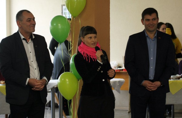 Jonavos politechnikos mokykla tęsia tradicijas:  Pyragų diena tapo atvira bendruomenės švente