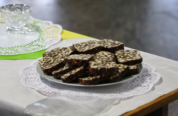 Jonavos politechnikos mokykla tęsia tradicijas:  Pyragų diena tapo atvira bendruomenės švente