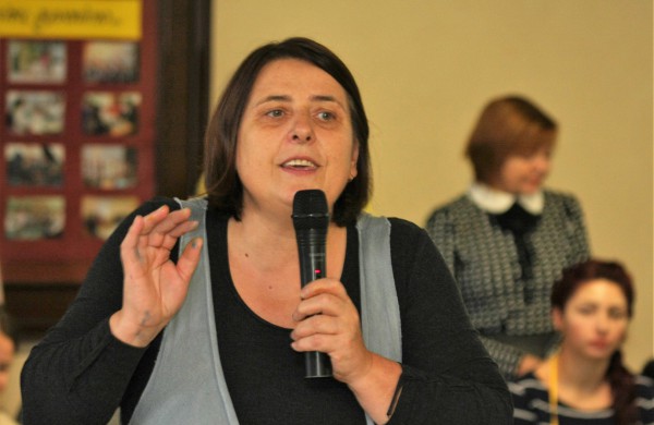 Jonavos politechnikos mokykla tęsia tradicijas:  Pyragų diena tapo atvira bendruomenės švente