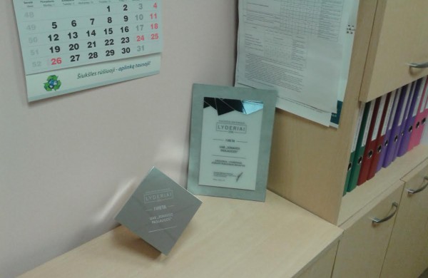 „Jonavos paslaugoms“ – pirmoji vieta konkurse už iniciatyvą rūšiuoti atliekas