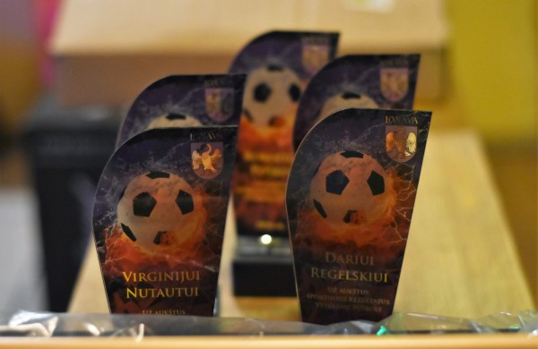 Senjorų futbolo klubo „Klevas“ vakaronėje – dovanų gausa