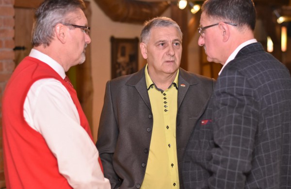 Senjorų futbolo klubo „Klevas“ vakaronėje – dovanų gausa