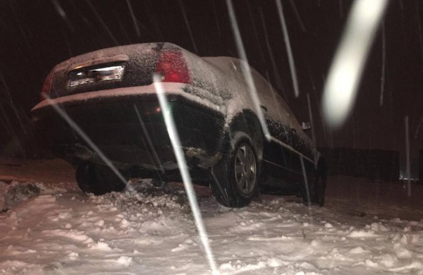 Vairavimo sąlygos vakare ir naktį buvo sudėtingos, tačiau didelių eismo įvykių išvengta