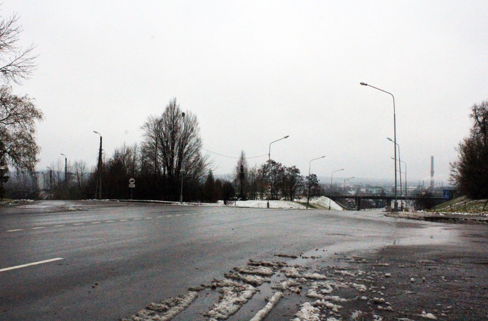 Jonaviečiai prašo dar vienos žiedinės sankryžos, šviesoforų arba greičio ribojimo kalnelių