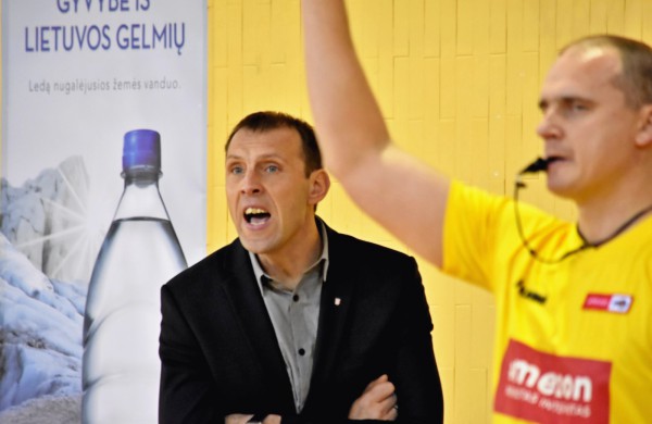 Jonavos krepšinio mėgėjams pergalių dar teks palaukti