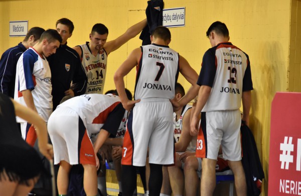 Jonavos krepšinio mėgėjams pergalių dar teks palaukti