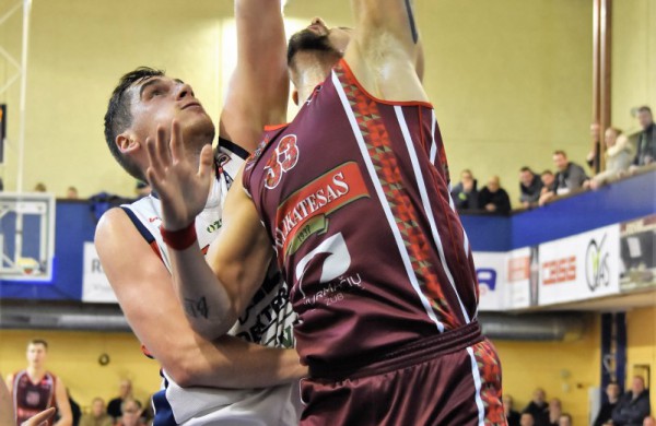 Jonavos krepšinio mėgėjams pergalių dar teks palaukti