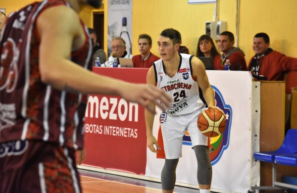 Jonavos krepšinio mėgėjams pergalių dar teks palaukti