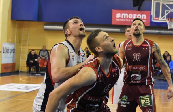 Jonavos krepšinio mėgėjams pergalių dar teks palaukti