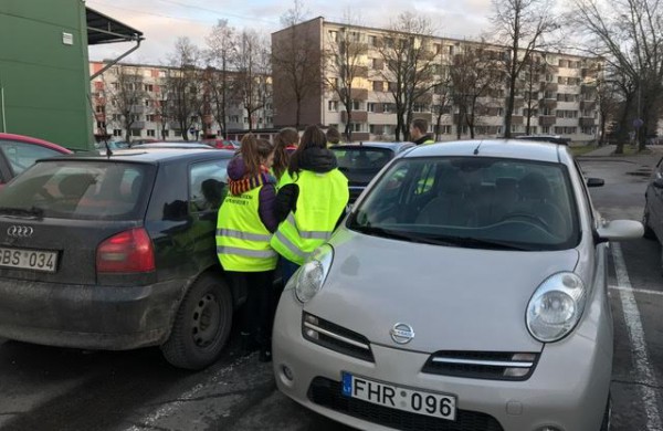 Jonavoje – akcija žuvusiems eismo įvykiuose atminti