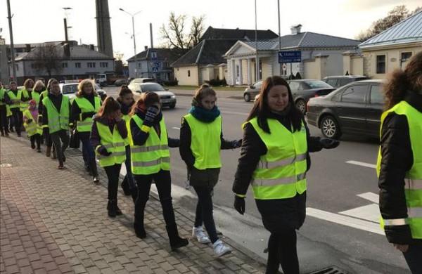 Jonavoje – akcija žuvusiems eismo įvykiuose atminti