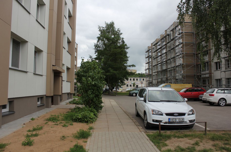 „Jonavos paslaugos“: dėl renovacijos sprendimai prie daugiabučių laiptinių nepriimami