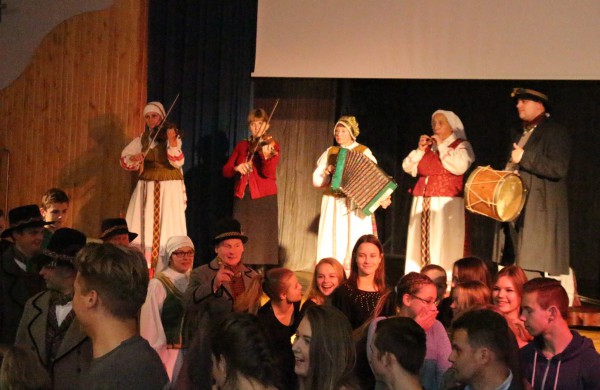 Protų kovos vienija gimnazijos bendruomenę