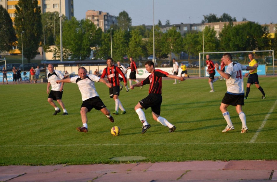 Trečiadienį su kauniečiais rungtyniaus Jonavos futbolo senjorai