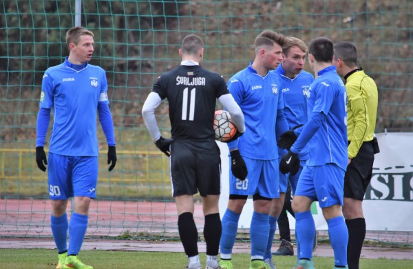 Paskutinėse sezono rungtynėse „Lietava“ trinktelėjo durimis – įveikti bronzos medalių laimėtojai