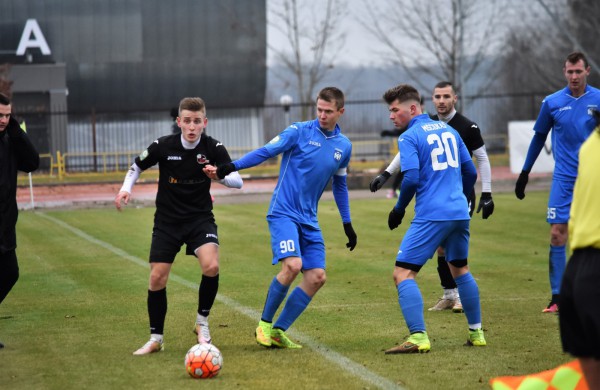 Paskutinėse sezono rungtynėse „Lietava“ trinktelėjo durimis – įveikti bronzos medalių laimėtojai