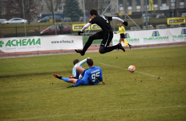 Paskutinėse sezono rungtynėse „Lietava“ trinktelėjo durimis – įveikti bronzos medalių laimėtojai