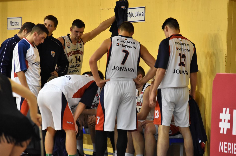 Abejos rungtynės pralaimėtos bendru 54 taškų skirtumu