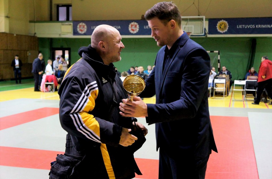 Jaunieji dziudistai kovojo ir netradicinėse varžybose