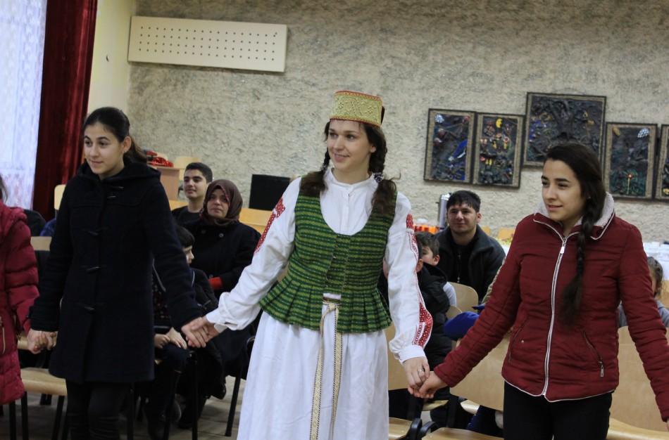 Lietuviškų papročių dvasia – pabėgėliams iš Sirijos