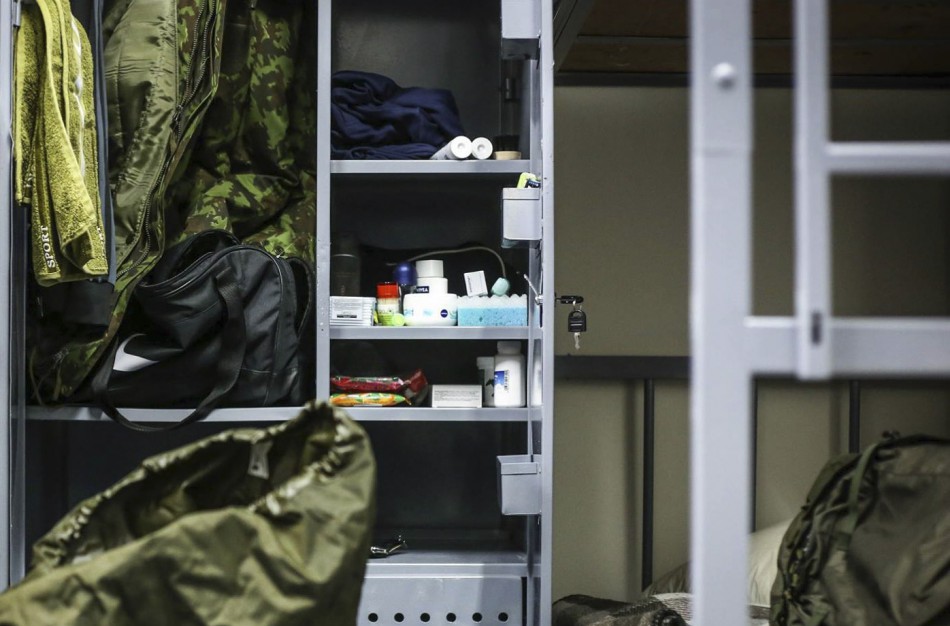 Rukloje nukritęs nuo lovos susižeidė karys