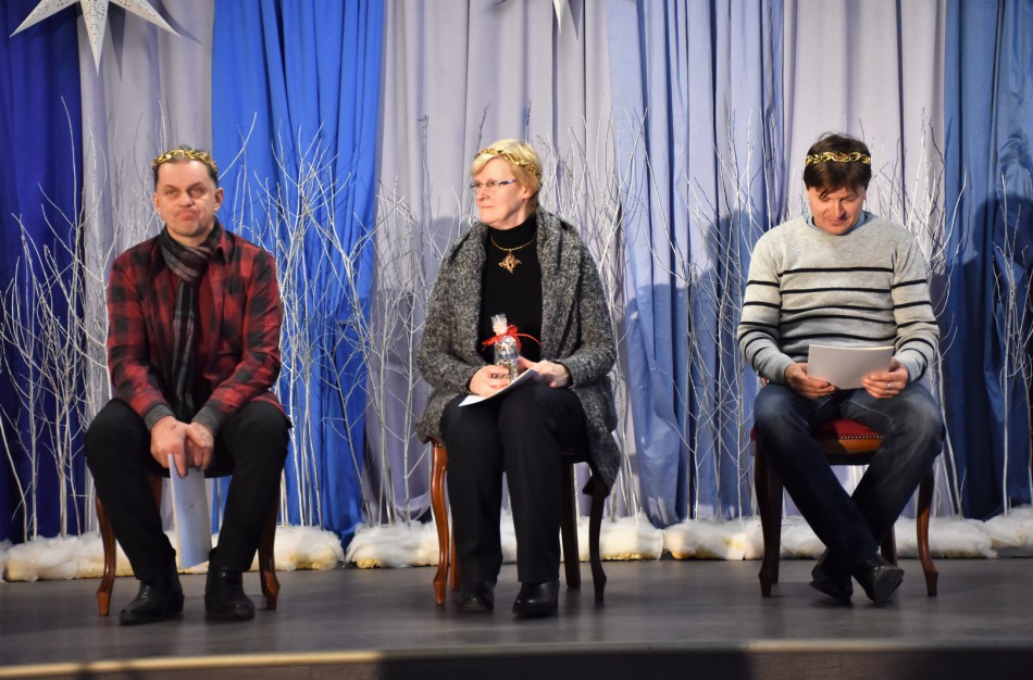 Jonavoje karūnuoti trys geriausi šalies tautodailininkai