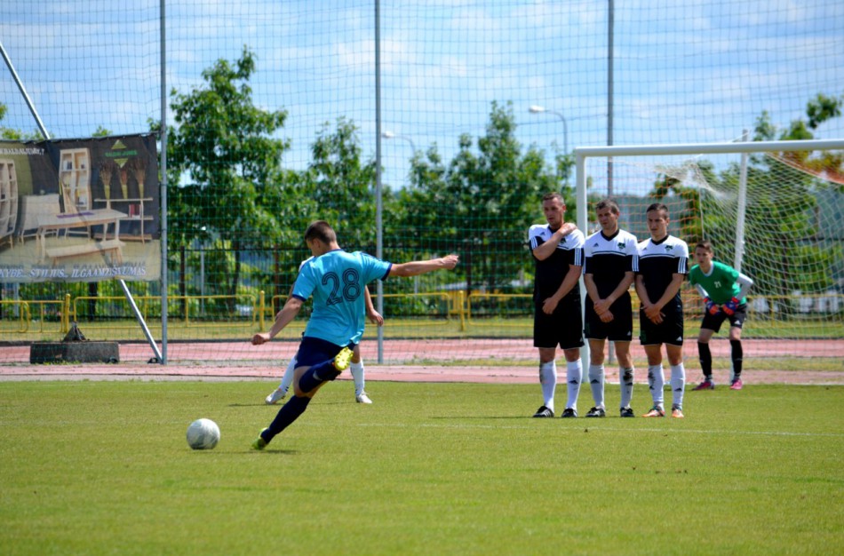 Dvi pergales įsirašė ir „Fajetono“ futbolininkai