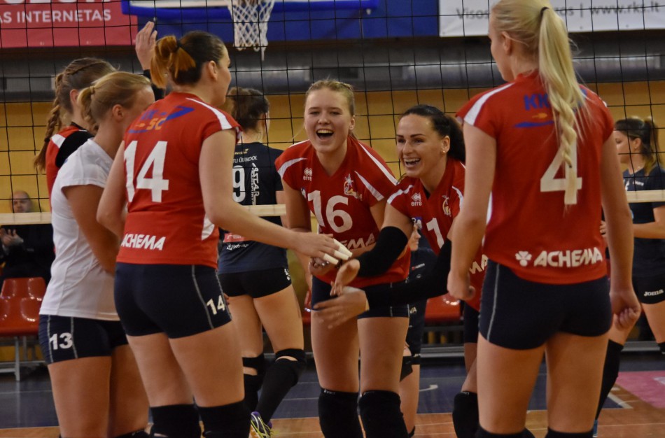 Jonavos tinklininkės įveikė studentes iš Estijos