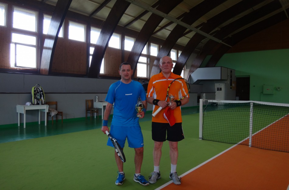 Varžėsi stipriausi Jonavos tenisininkai