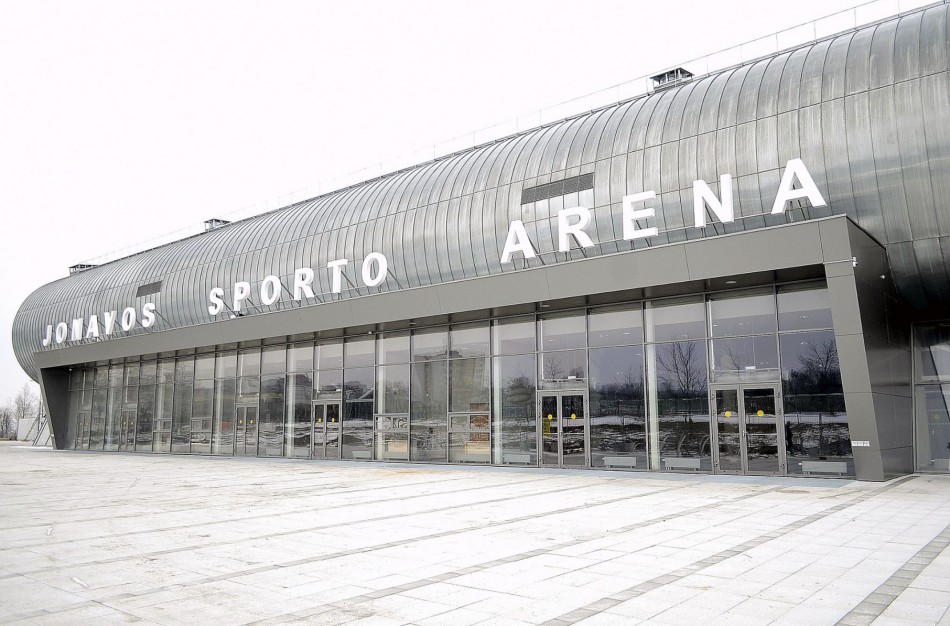 Į šventinį arenos atidarymą jonaviečiai išpirko beveik visus bilietus