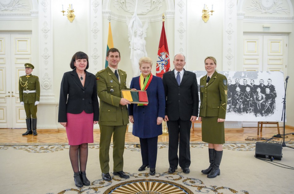 Jonavos kultūros centrui ir Ruklos įgulai – Prezidentės Dalios Grybauskaitės padėka